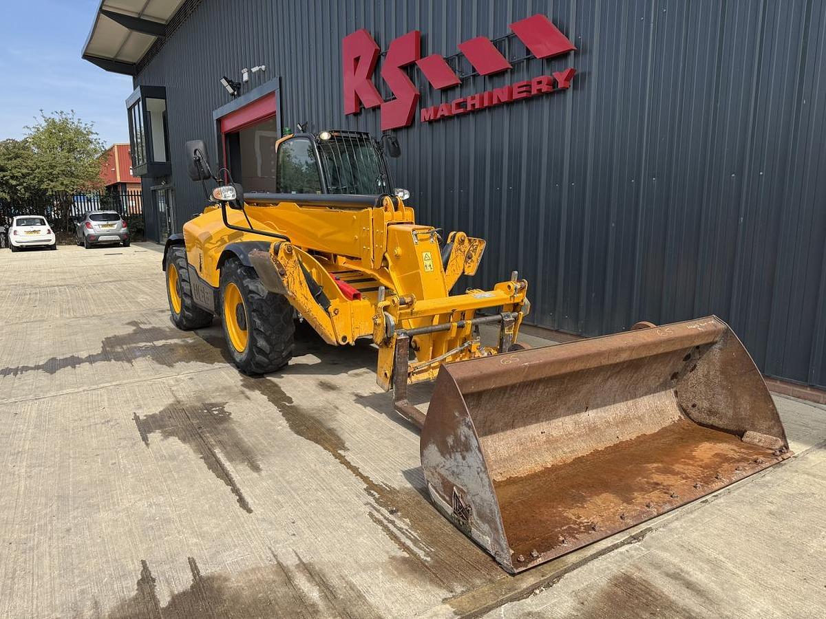 Used 2021 JCB 540-140