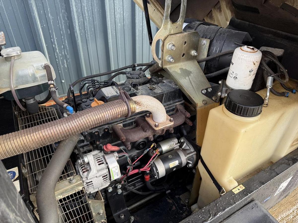 Used Doosan 7/41+ 4 m3/min Compressor