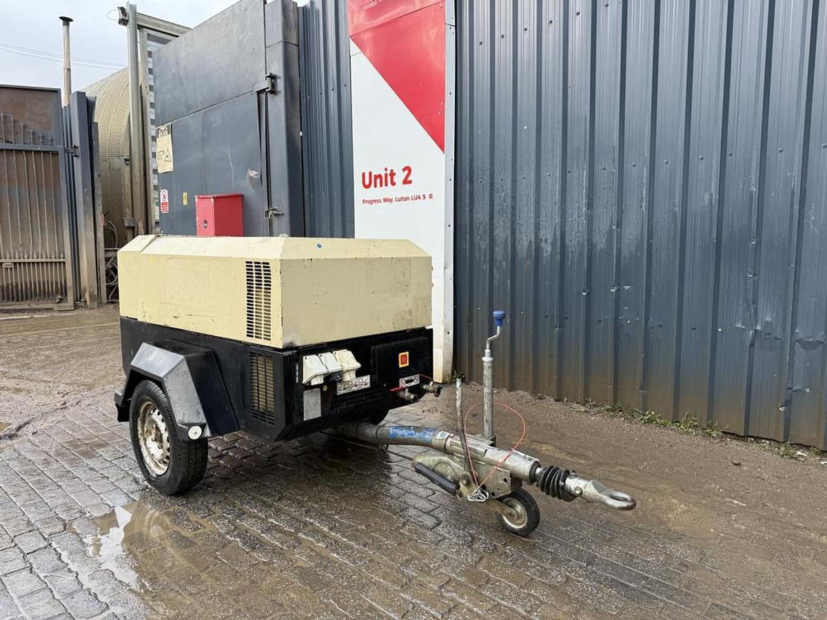 Used Doosan 7/41 4 m3/min Compressor with Generator