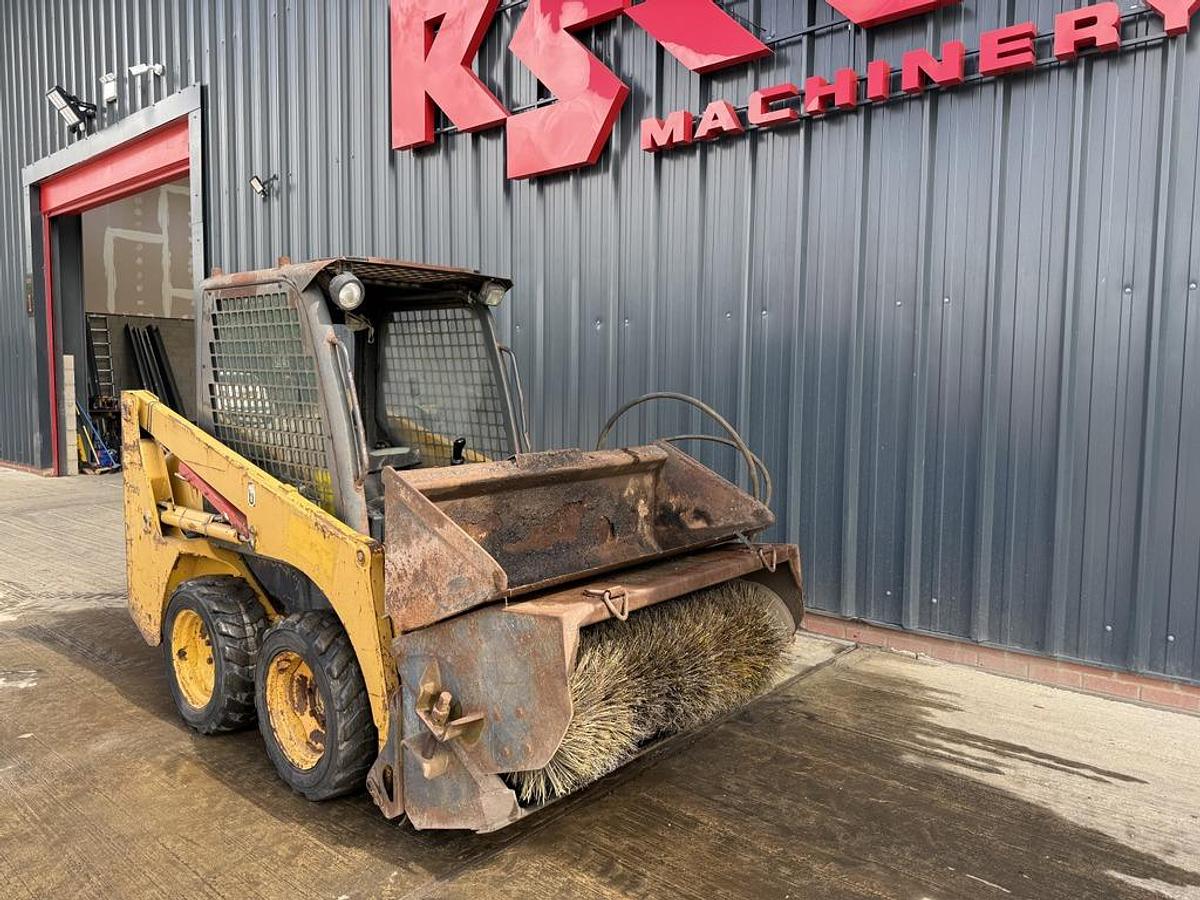 Used Komatsu SK510 Skid Steer Loader