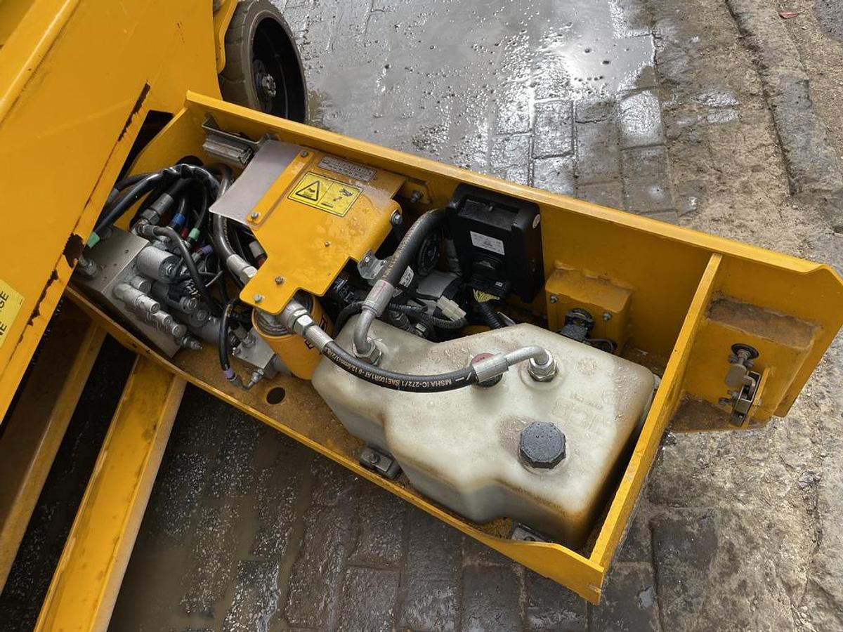 Used JCB S3246E 12m Electric Scissor Lift