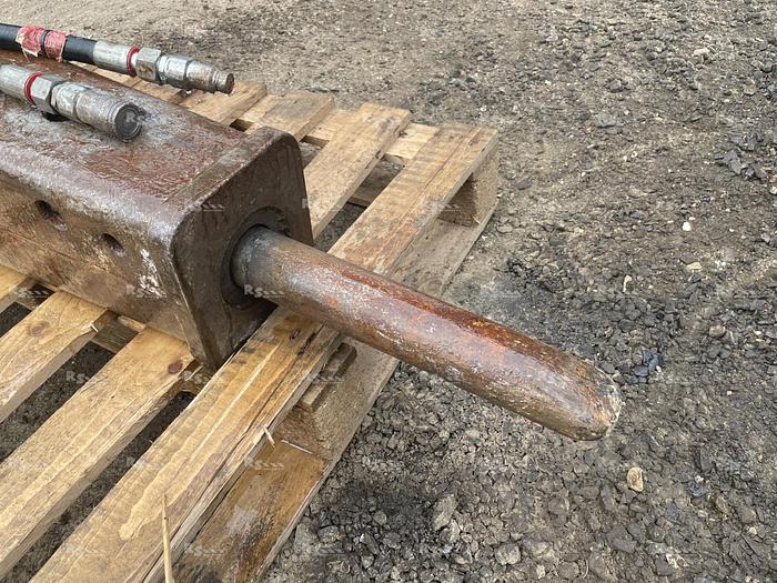 Used SOCOMEC DMS 300 Hydraulic Breaker