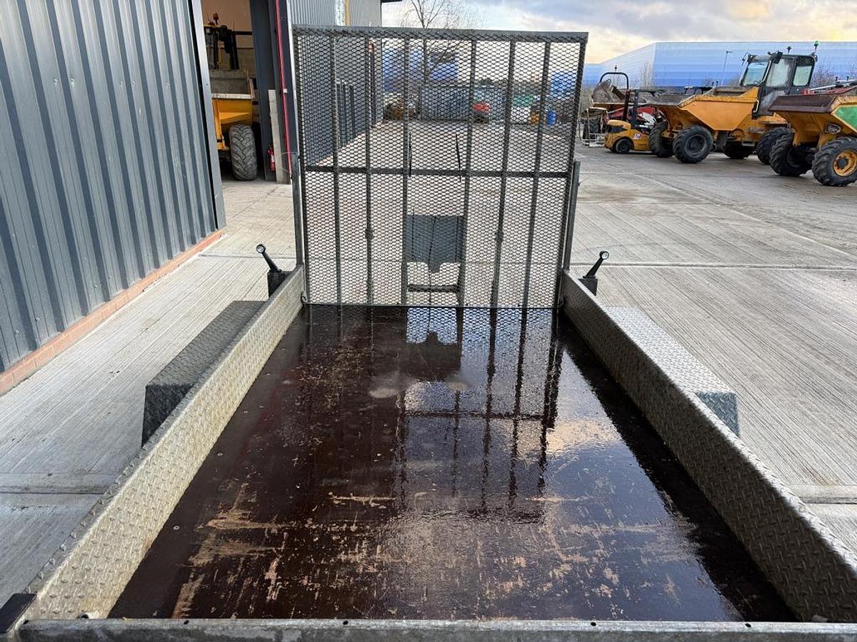 Used Meredith & Eyre MEP35106 3.5t Plant Trailer