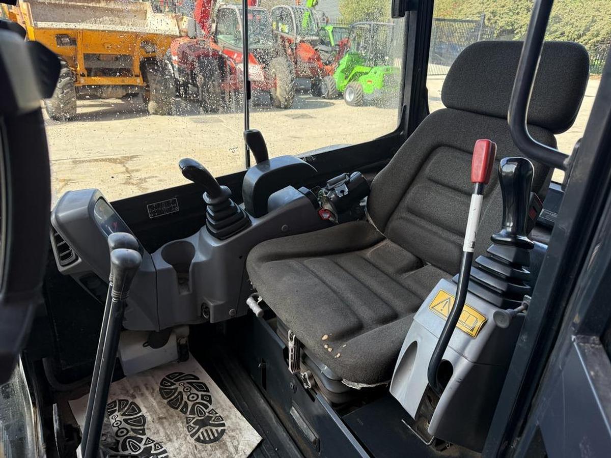 Used Kubota KX027-4 2.7t Mini Excavator