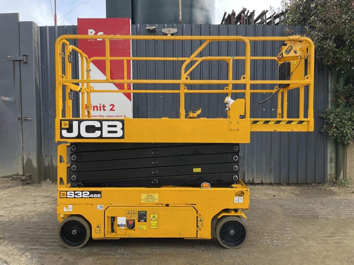 Used JCB S3246E 12m Electric Scissor Lift