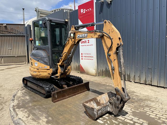 Used CASE CX26B