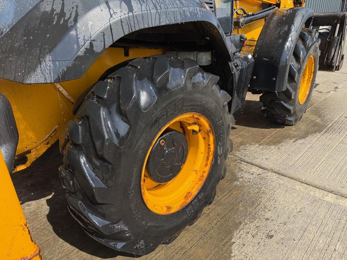 Used JCB 3CX Compact Backhoe Loader