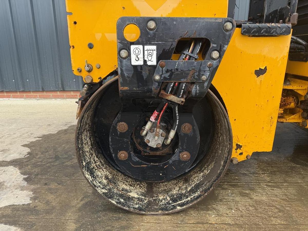 Used JCB VMT260-120 3t Roller