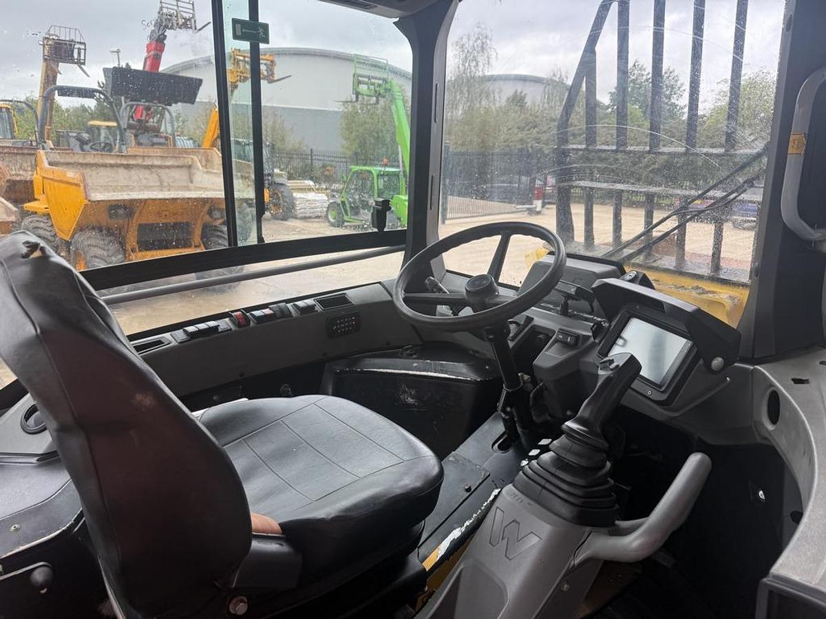 Used Wacker Neuson DV60 6t Dual View Swivel Dumper