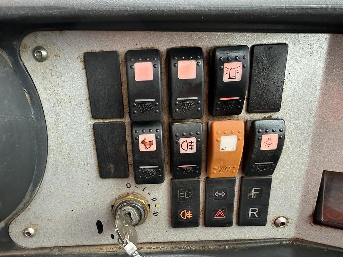 Used JCB 520-40 2t 4m Telehandler