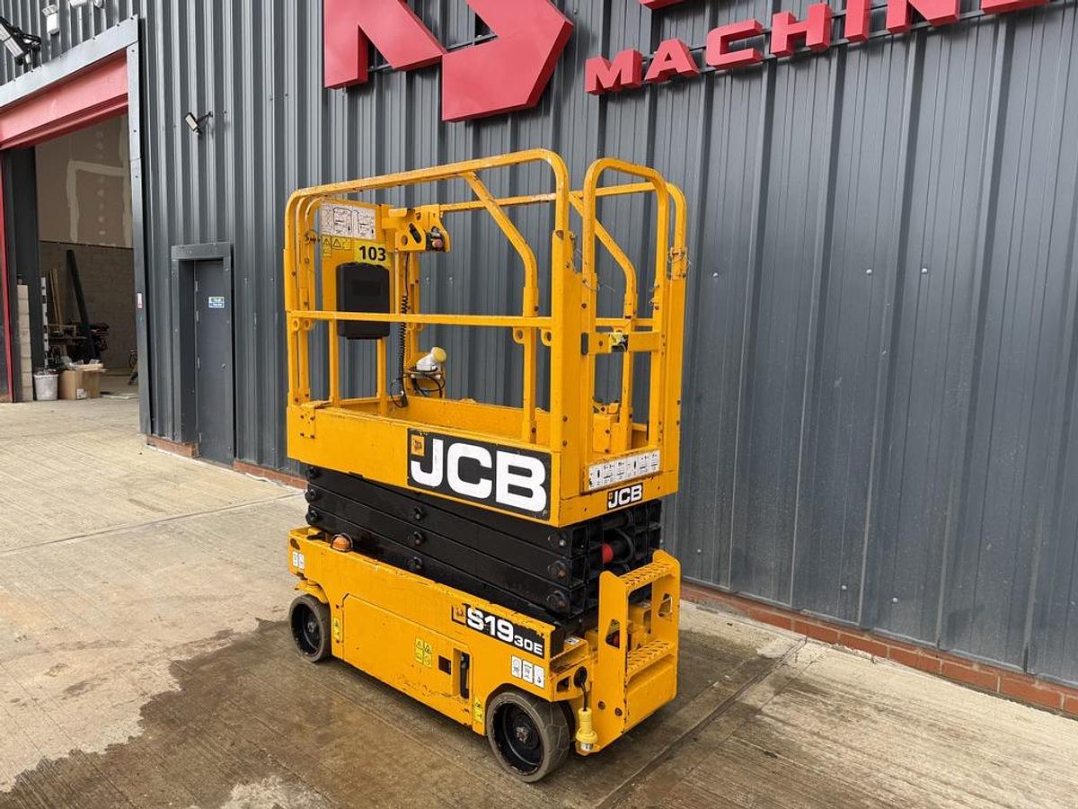 Used JCB S1930E 8m Electric Scissor Lift