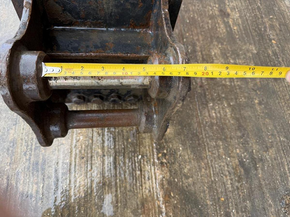 Used Montabert SC16 1,5 - 3,7 t Hydraulic Breaker