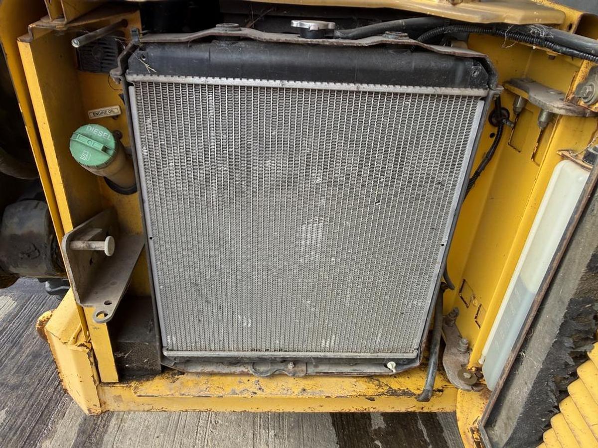 Used New Holland LS185B Skid Steer Loader