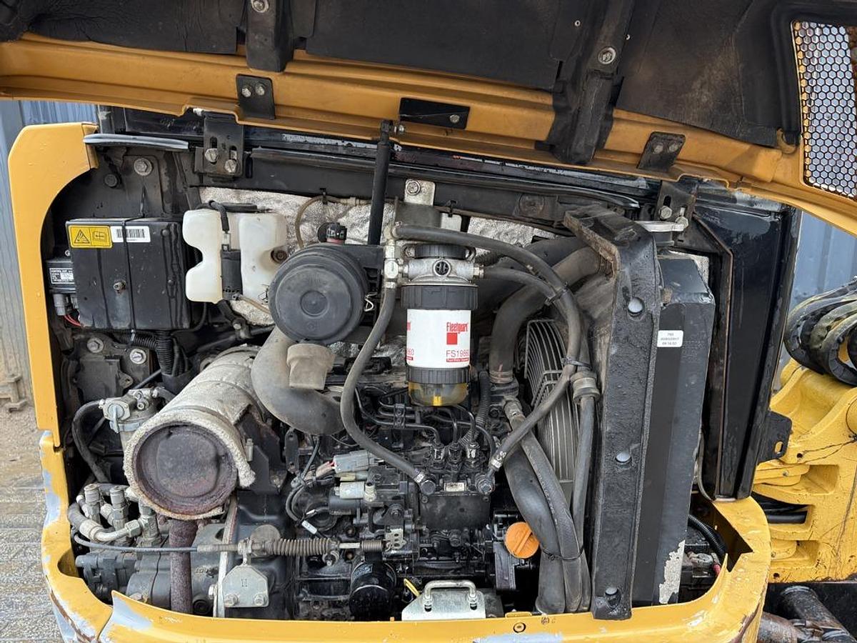 Used Caterpillar 302.7D CR 2.8t Mini Excavator