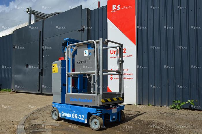 Used GENIE GR-12