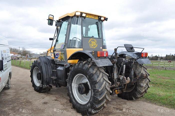 Used JCB FASTRAC 1135