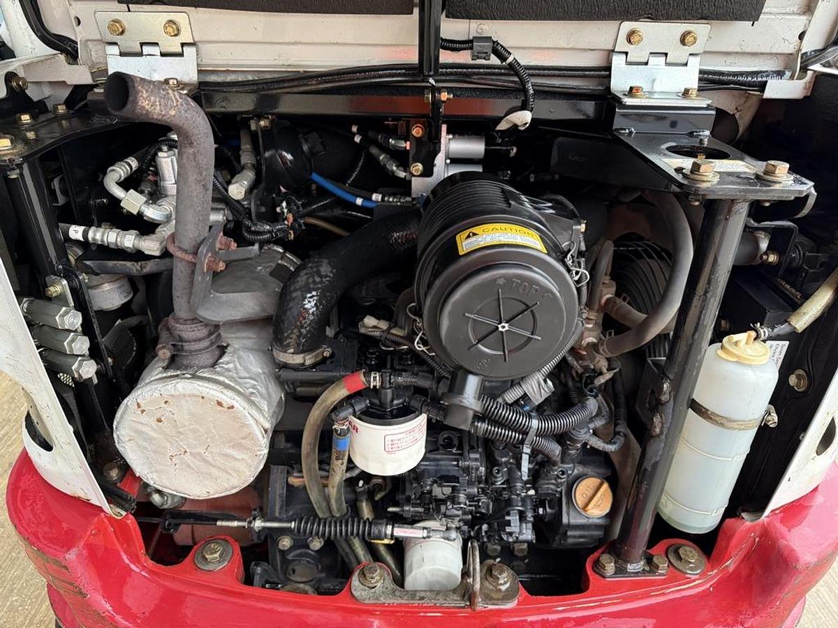 Used Takeuchi TB225 2.4t Mini Excavator