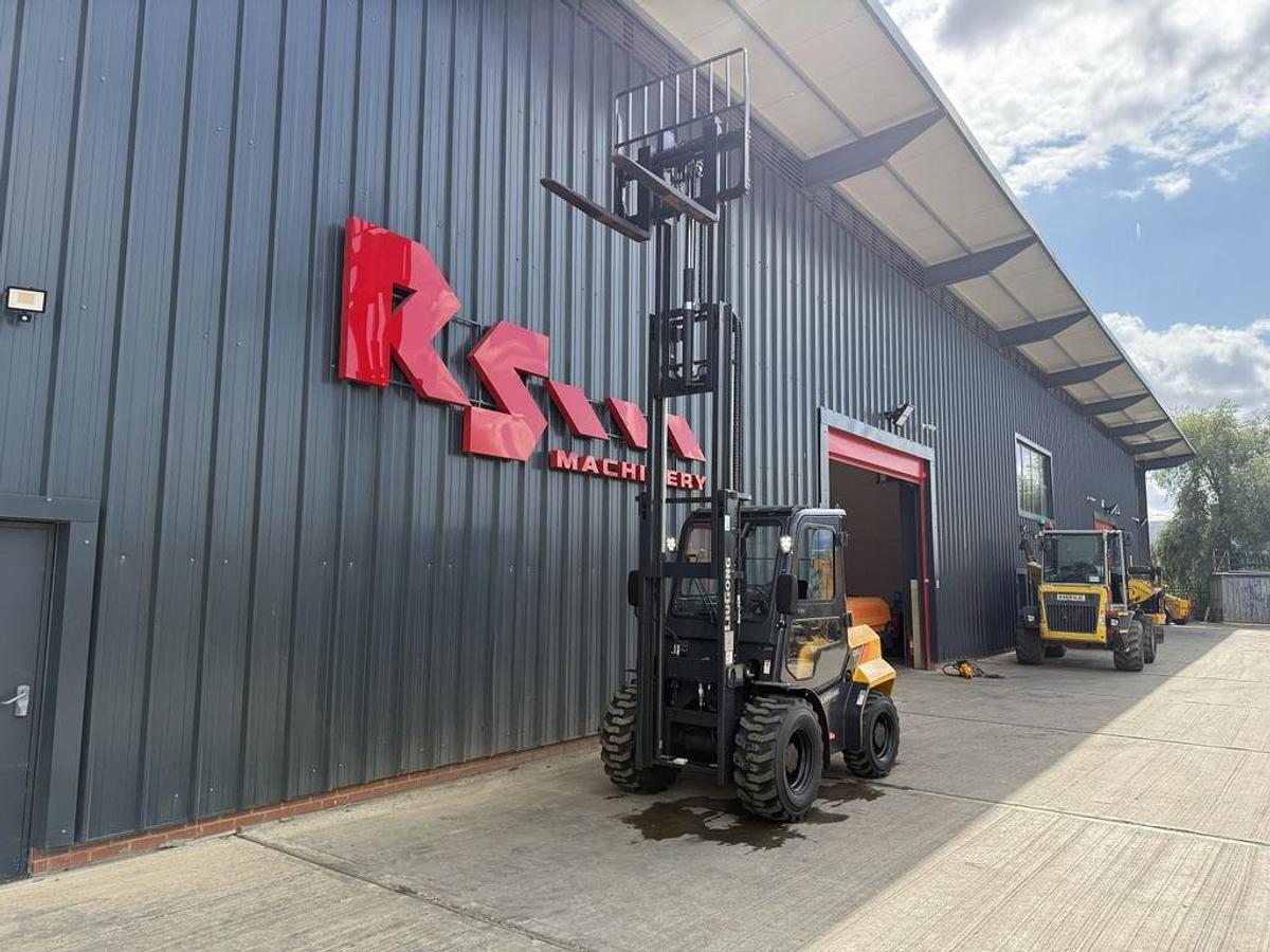 Used LiuGong CLG2030H-RT4 3t Rough Terrain Forklift