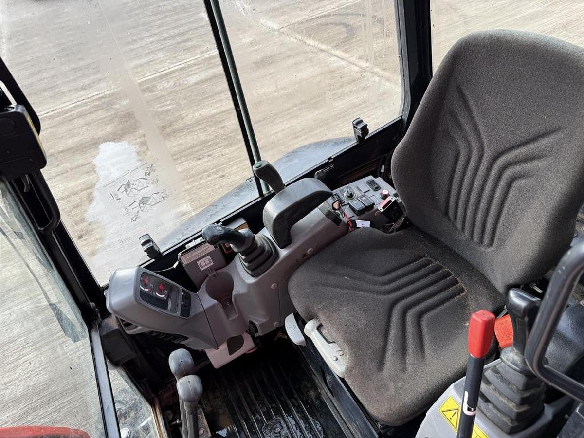 Used Kubota U27-4 2.7t Mini Excavator