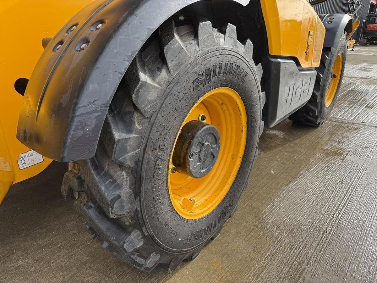 Used JCB 540-140 14m Telehandler