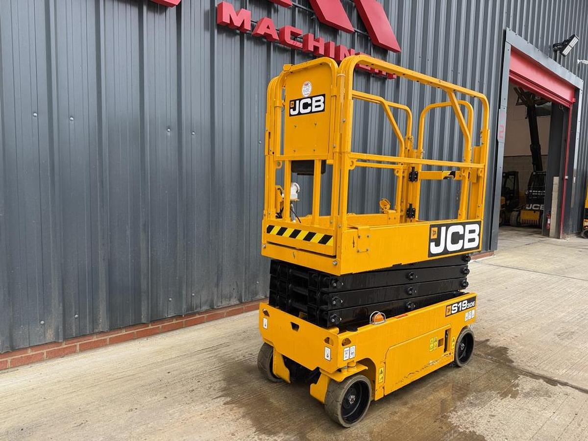 Used JCB S1930E 8m Electric Scissor Lift