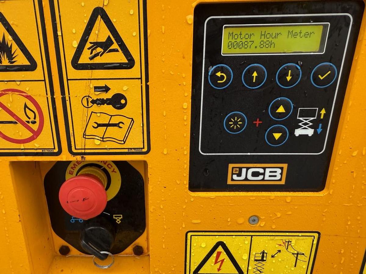 Used JCB S2632E 10m Electric Scissor Lift