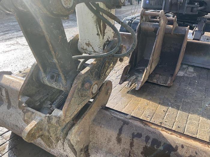 Used Bobcat E85 8.6t Midi Excavator