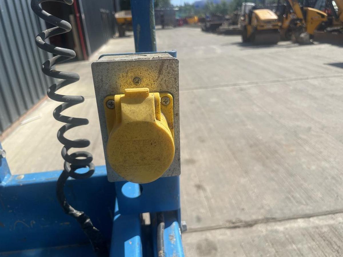 Used Genie GS2632 10m Electric Scissor Lift