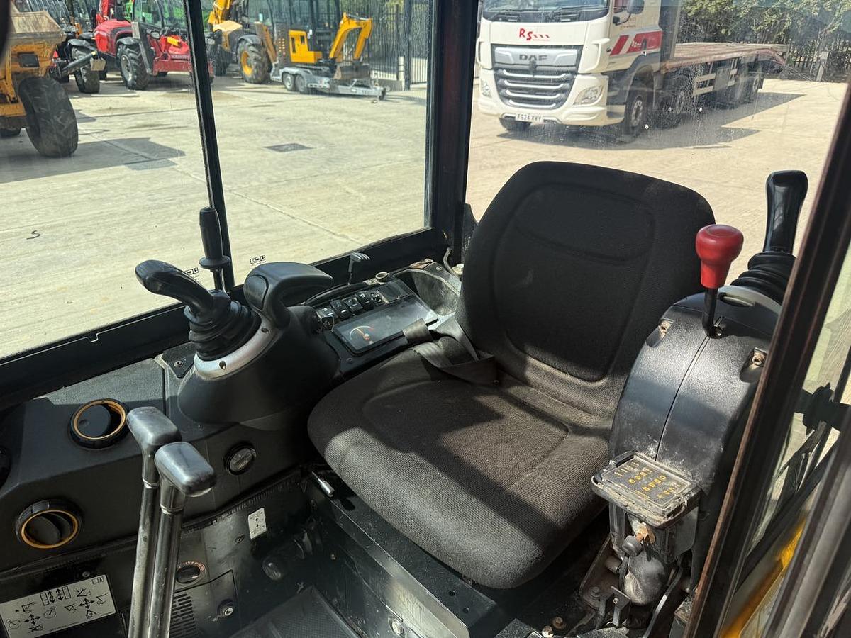 Used 2020 JCB 16C-1