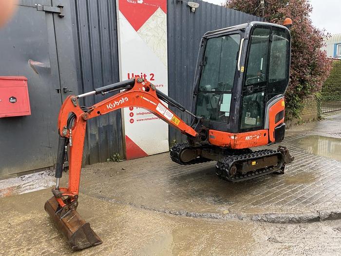 Used KUBOTA KX016-4