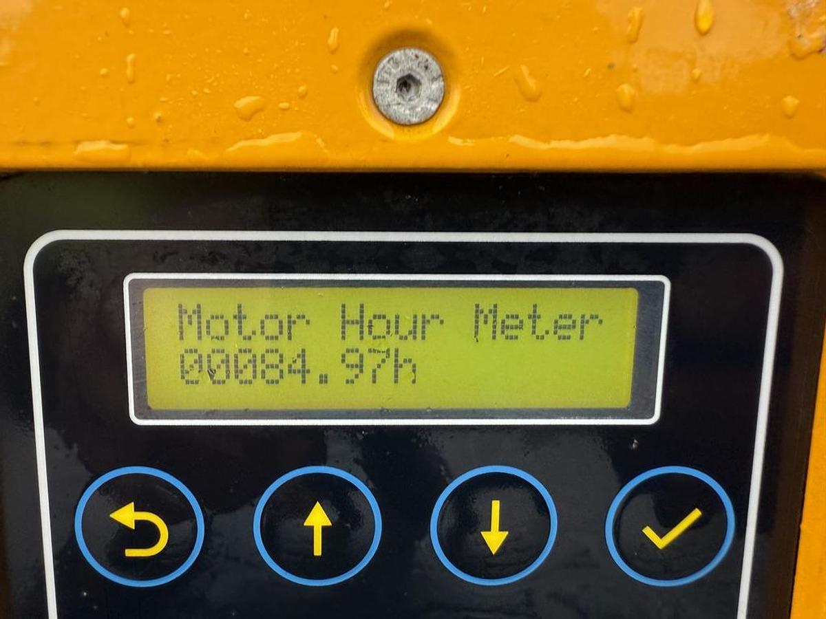 Used JCB S2632E 10m Electric Scissor Lift