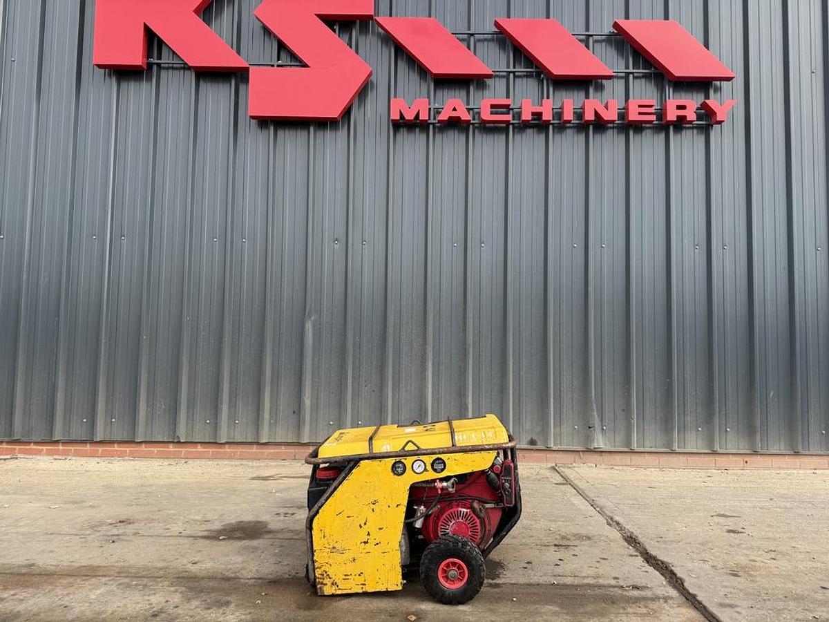 Used CompAir C14 1.4 m3/min Compressor