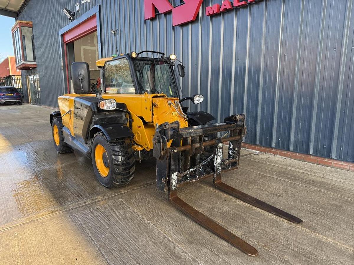 Used JCB 525-60 2.5t 6m Telehandler