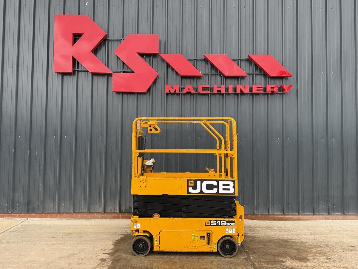 Used JCB S1930E 8m Electric Scissor Lift