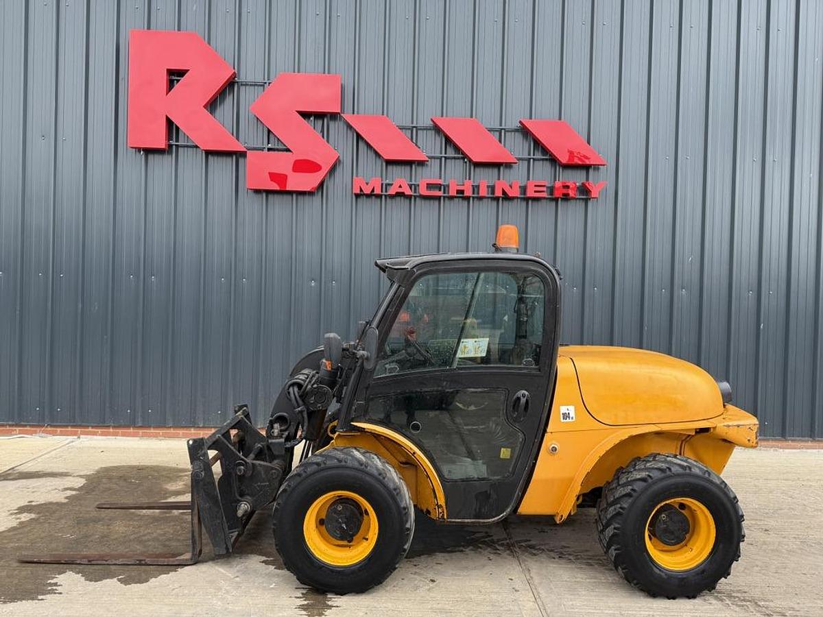 Used JCB 520-40 2t 4m Telehandler