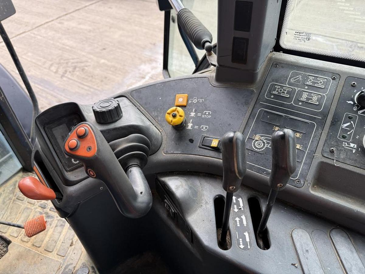 Used New Holland 8160 Tractor