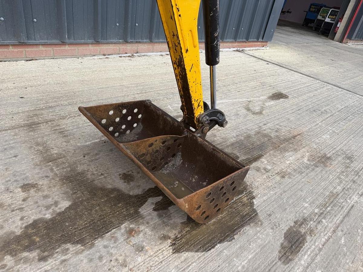 Used JCB 8008 CTS 1t Micro Excavator