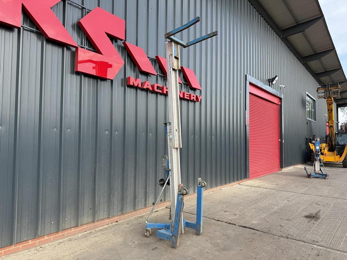 Used Genie SLA-10 Material Lift