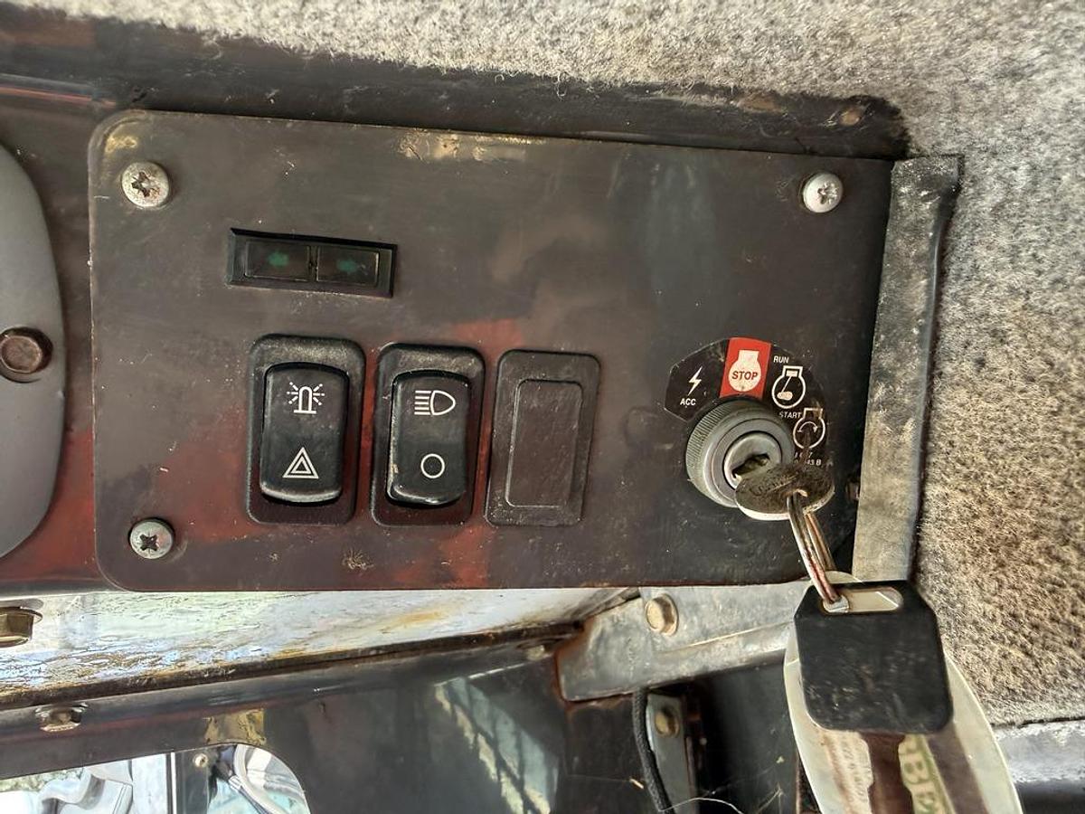 Used New Holland LS185B Skid Steer Loader