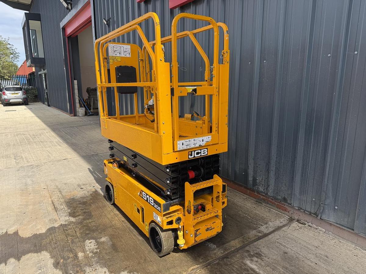 Used 2022 JCB S1930E