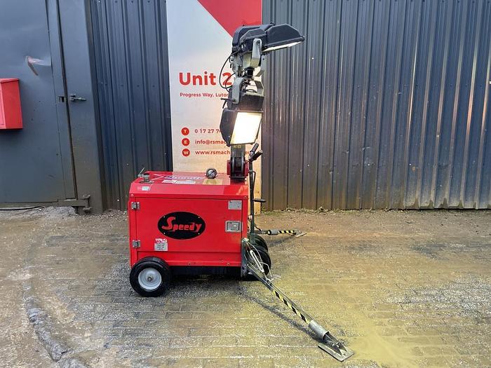 Used Tower Light MT-1 Lighting Tower