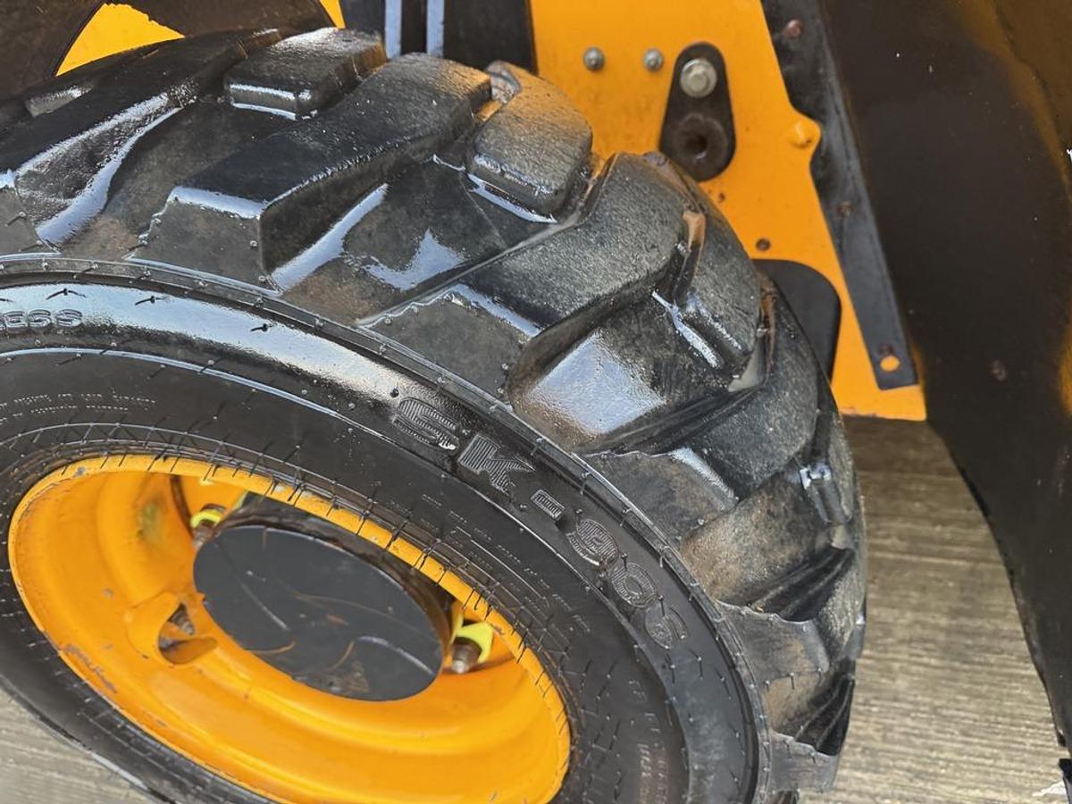 Used JCB 525-60 2.5t 6m Telehandler