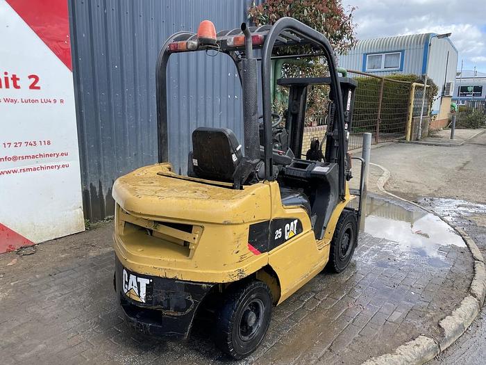 Used Caterpillar DP25N 2.5t Diesel Forklift