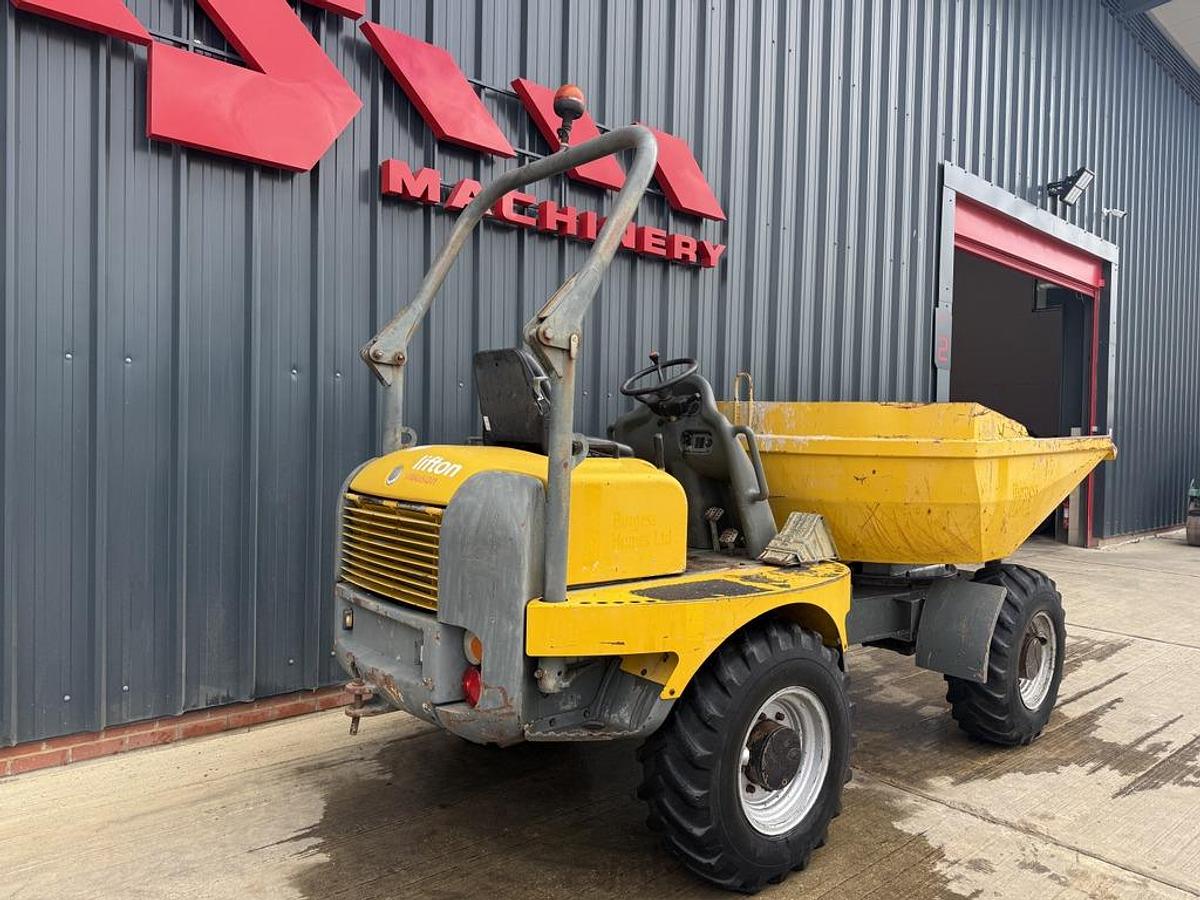 Used Lifton 5001 5 Ton Swivel Dumper