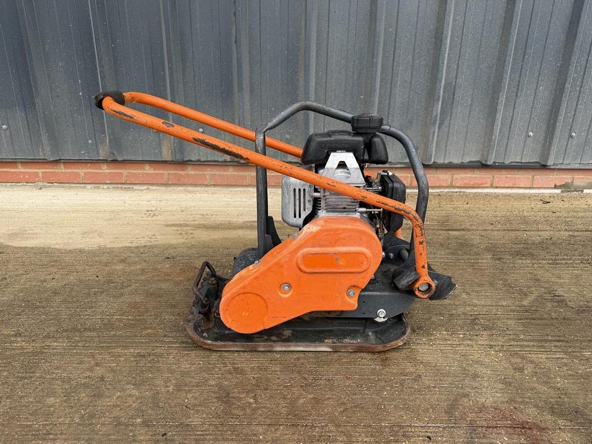Used Belle PCLX 320 62kg Plate Compactor