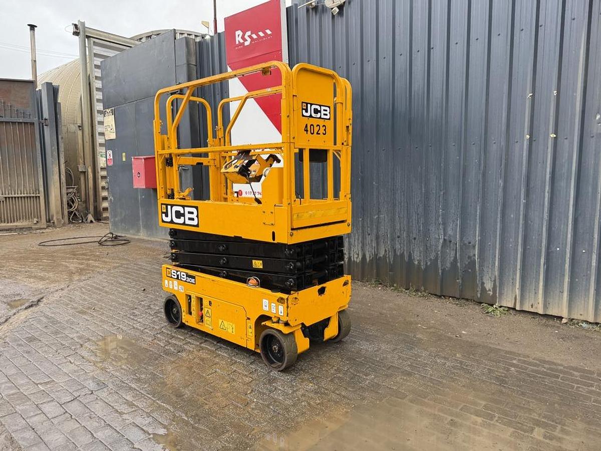 Used JCB S1930E 8m Electric Scissor Lift