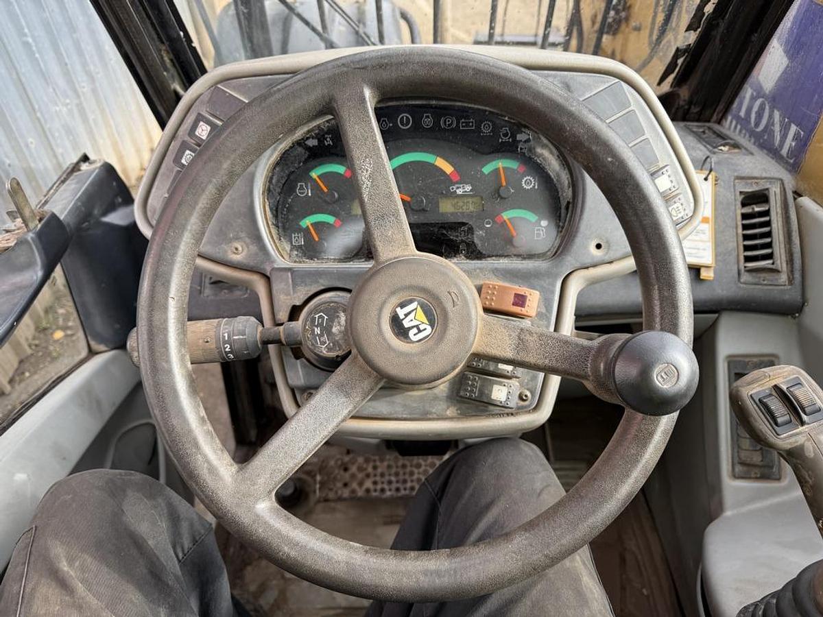 Used Caterpillar TH330B 7m Telehandler