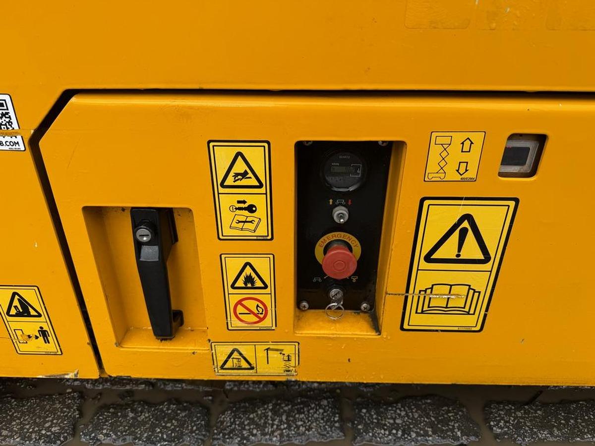 Used JCB S2032E 8m Electric Scissor Lift