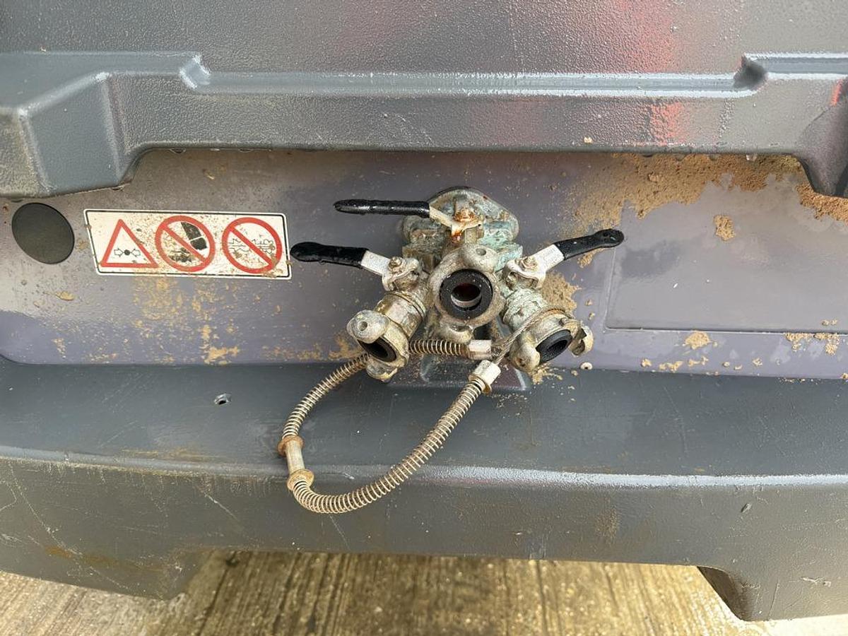 Used Atlas Copco XAS 58-7 3.0 m3/min Compressor