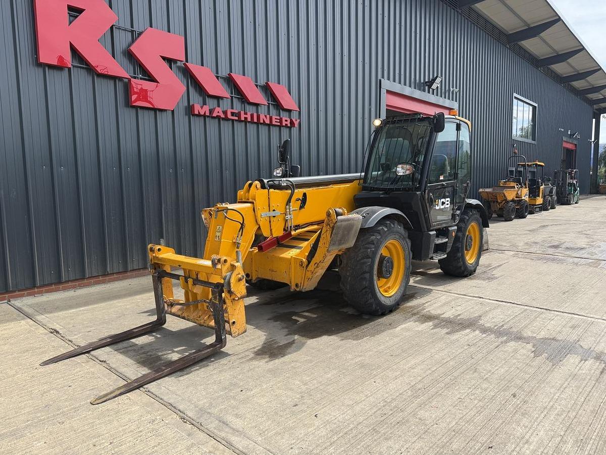 Used 2021 JCB 540-140